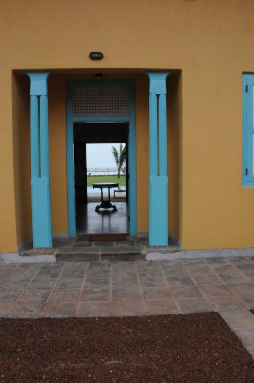 Villa Atulya at Ocean's edge Mirissa Dış mekan fotoğraf